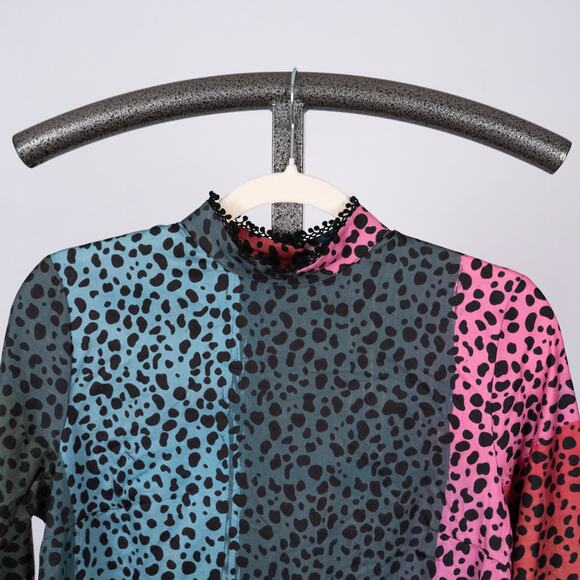 Vilagallo Women's Multicolor Animal Print Top US Size SMALL Colorful Playful Fun - Picture 4 of 10